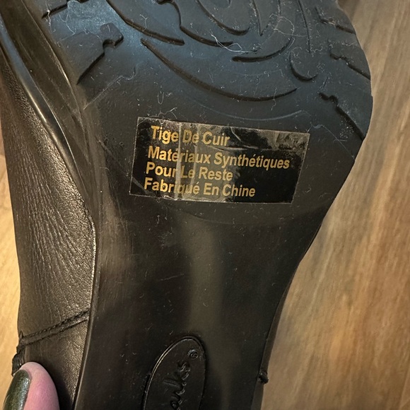 Clarks Lida Sayer Size 10 Black Genuine, Pebble Leather Ankle Boot, Barely Used - Picture 10 of 16